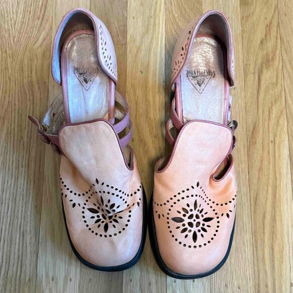 John Fluevog pink leather shoes with the classic Fluevog mini heel, size 11 - Picture 1 of 6